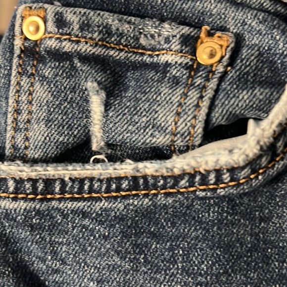 MAVI Jean Co. Medium Wash Denim 5 Pocket Riveted Distressed Zipper Shorts Sz 30 - Picture 11 of 12